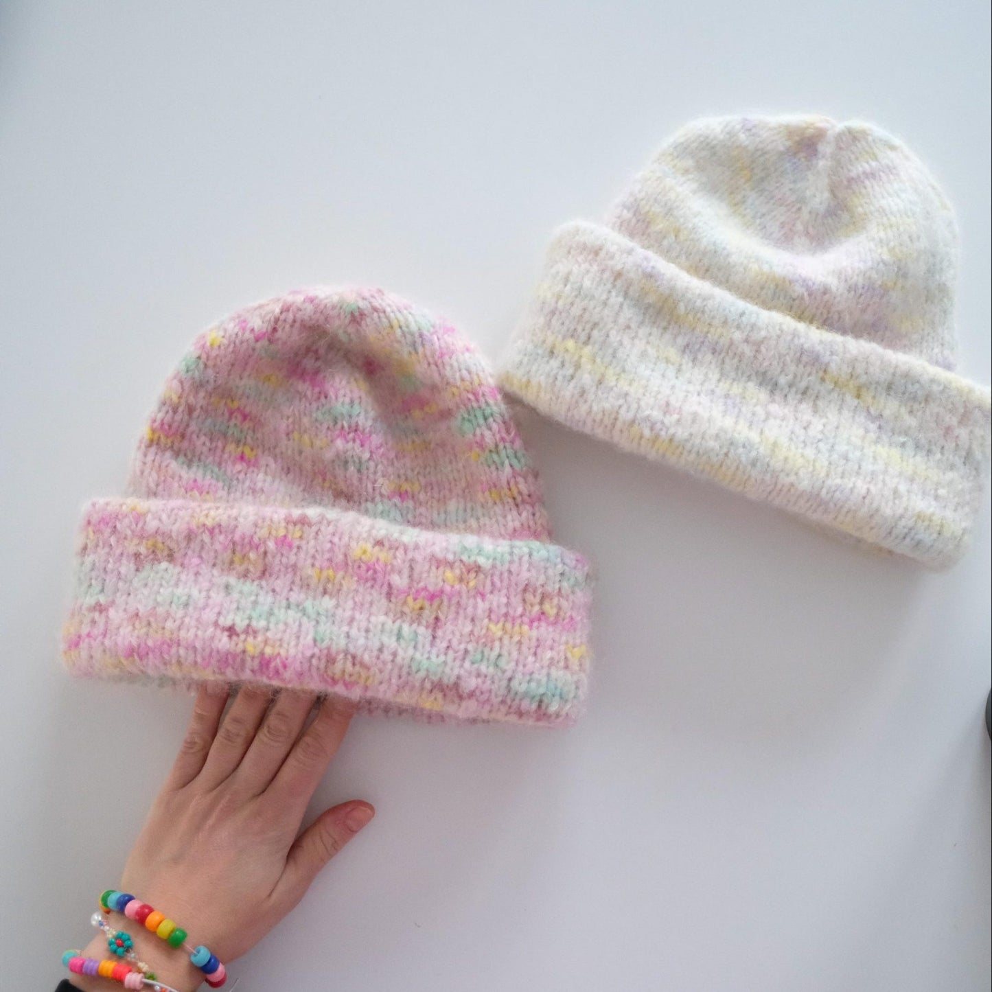 BonBon POKER FACE BEANIE - gratis sammen med garn
