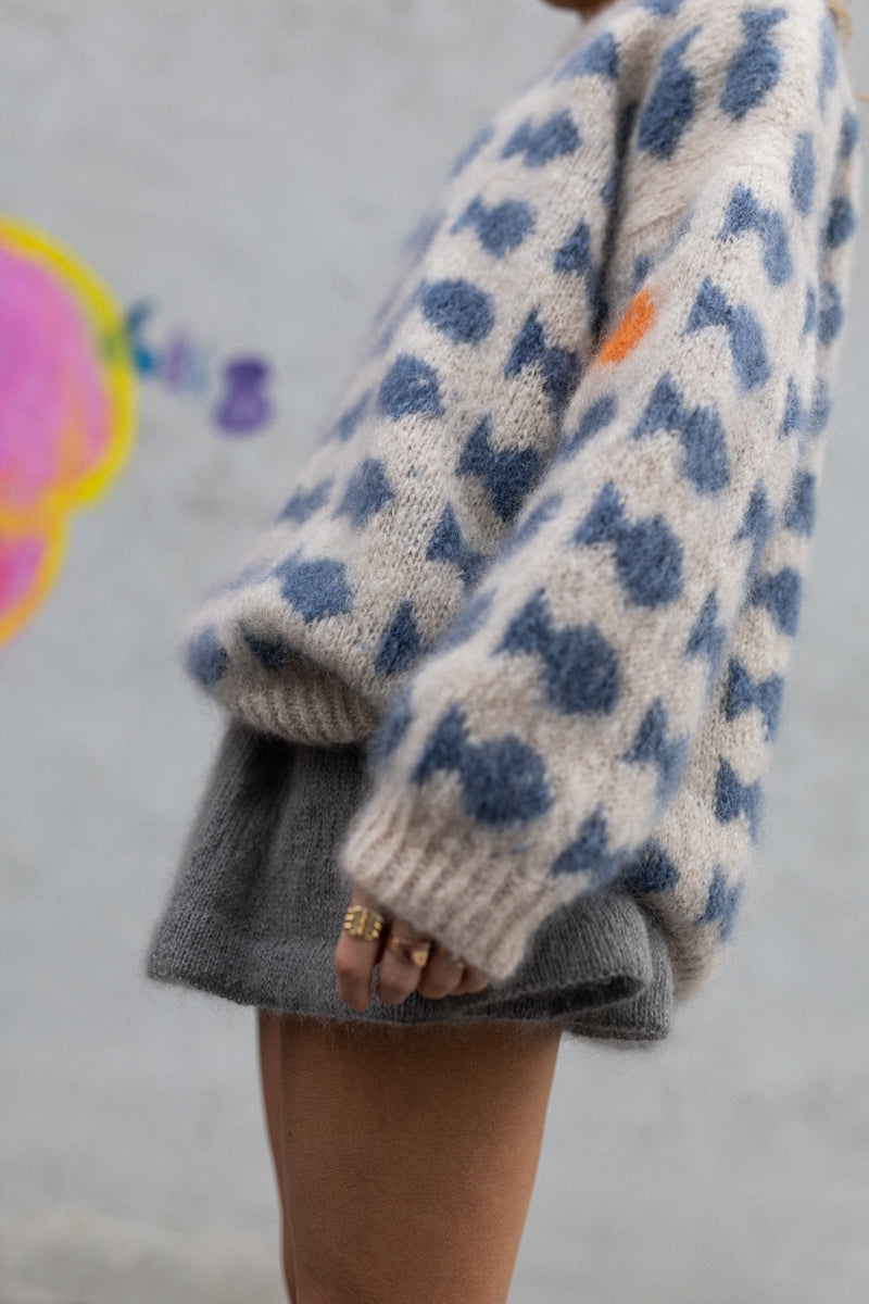 Fluffy Fishy Sweater - DAME