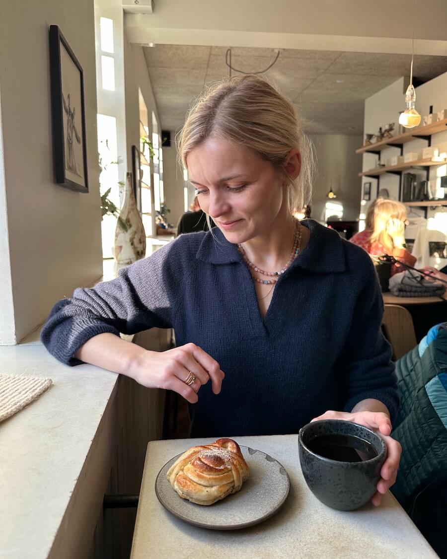 Elisabeth Blouse – nu som luksuskit med Cardiff Cashmere