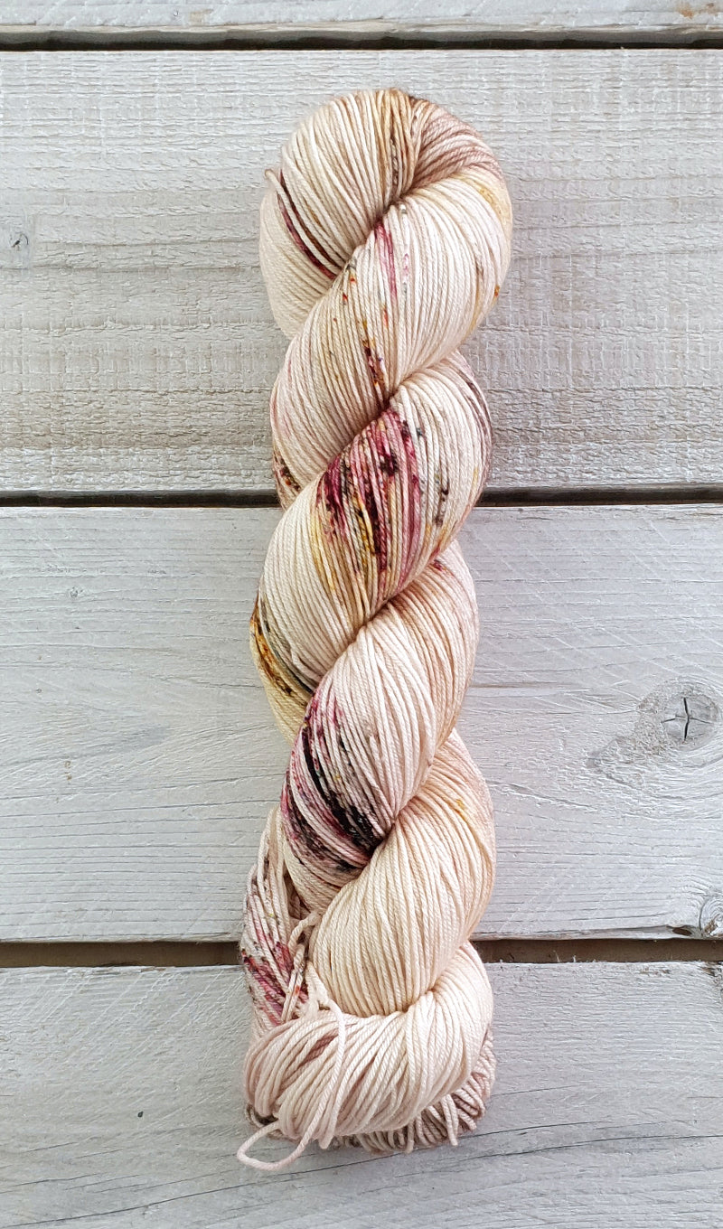 Vatnsnes Yarn - Merino Fingering - Blossom