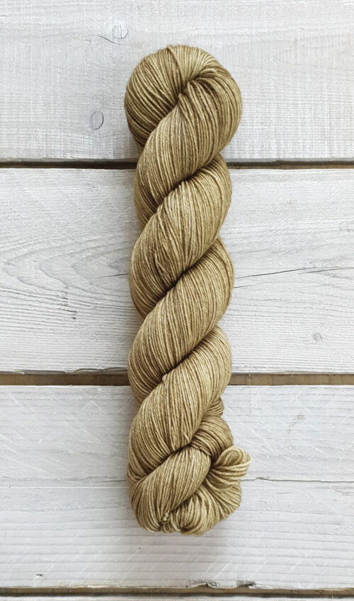 Vatnsnes Yarn - Merino Fingering - Simplify