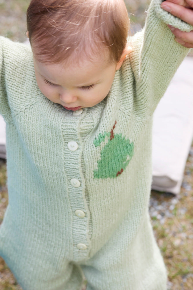 475-6 Opskrift - Pæredress - Heldragt til børn strikket i Fivel