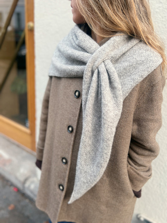🧶✨ Garnkit til Magdalenasjal – Rauma Finull | Elegant trekantsjal