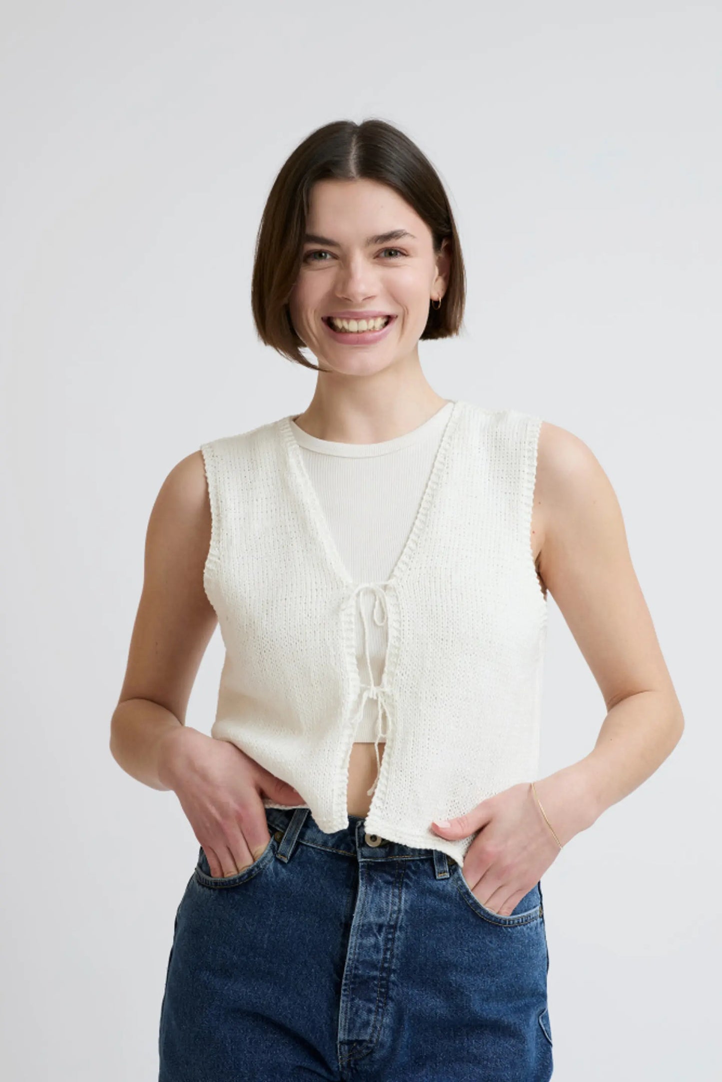 Pisolinovest – STRIKKEKIT - Let sommertop med bindebånd 🌿🧶