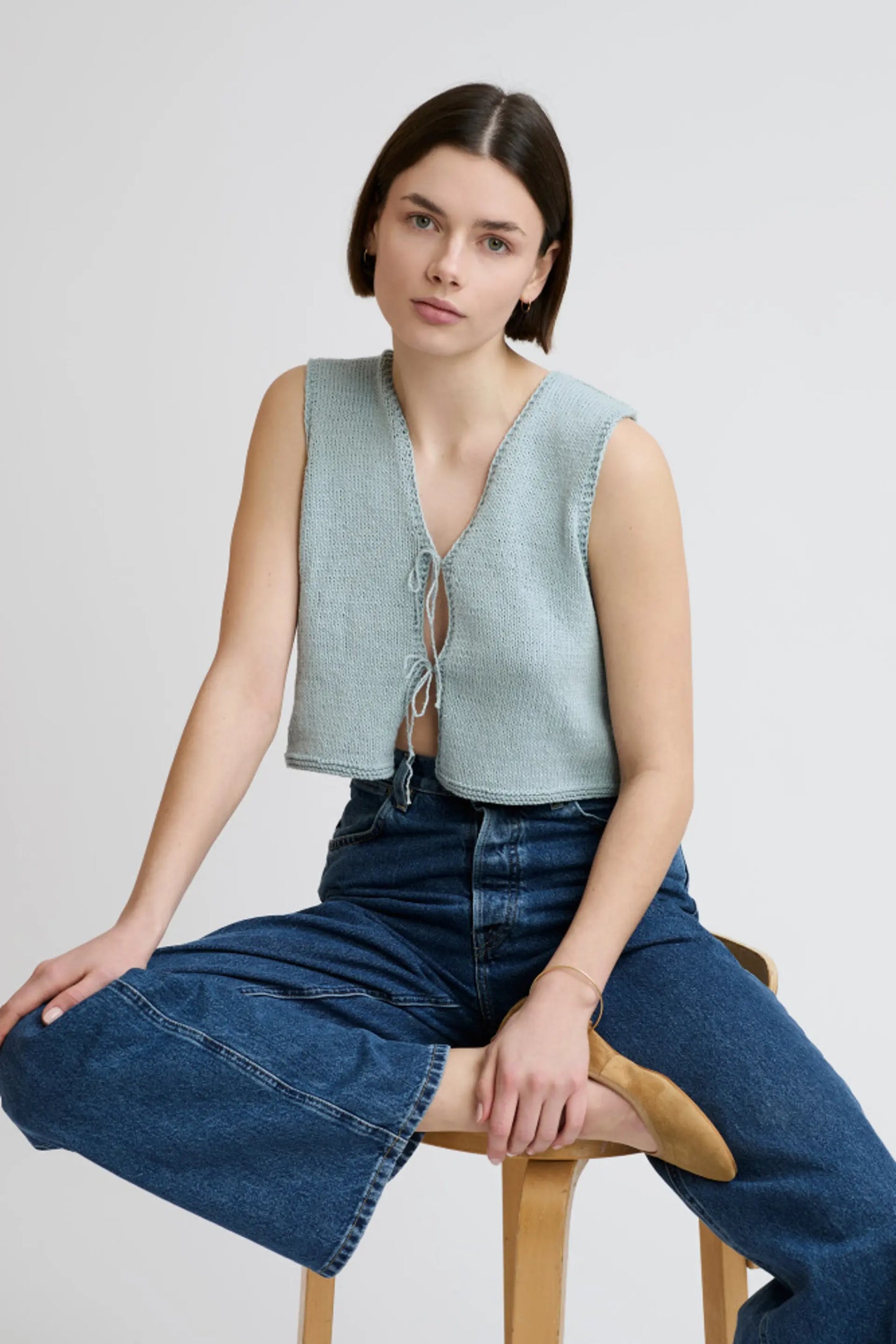 Pisolinovest – STRIKKEKIT - Let sommertop med bindebånd 🌿🧶