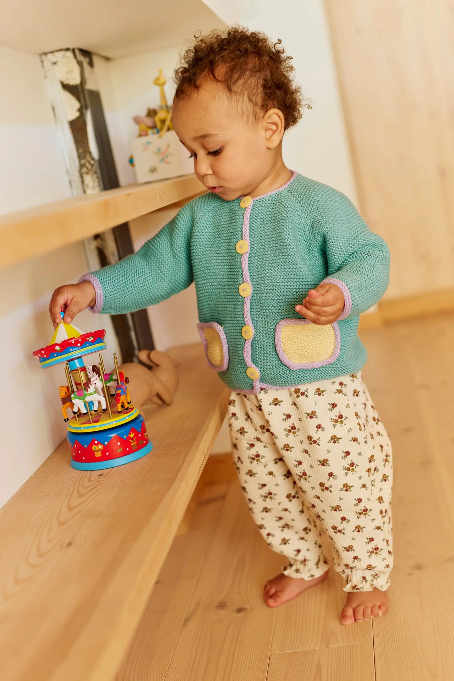 Bompi Sommerjakke Strikkekit – Sød babyjakke i blød pimabomuld 🌸🧶