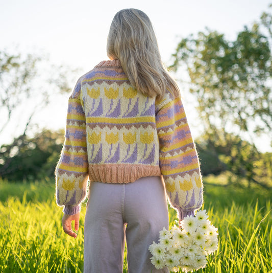Tulipan Sweater i HipWool - gratis sammen med garn