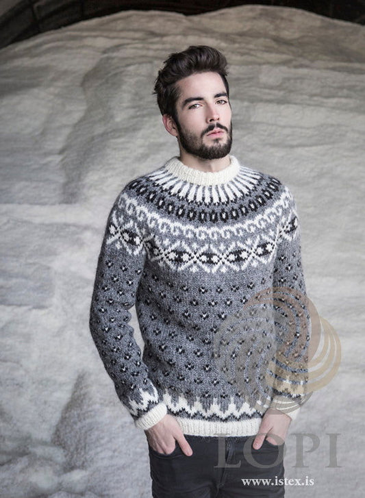 Strikkekit - Gnótt  Sweater – Klassisk Plötulopi-design ❄️🐑