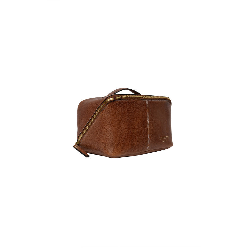 RE:DESIGNED Project 9 – Color: Walnut/Gold
