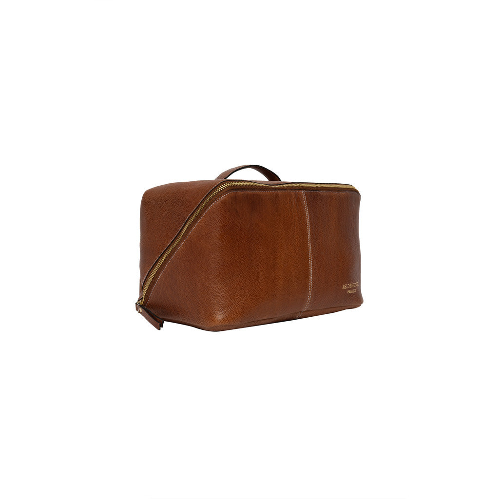 RE:DESIGNED Project 10 – Color: Walnut/Gold