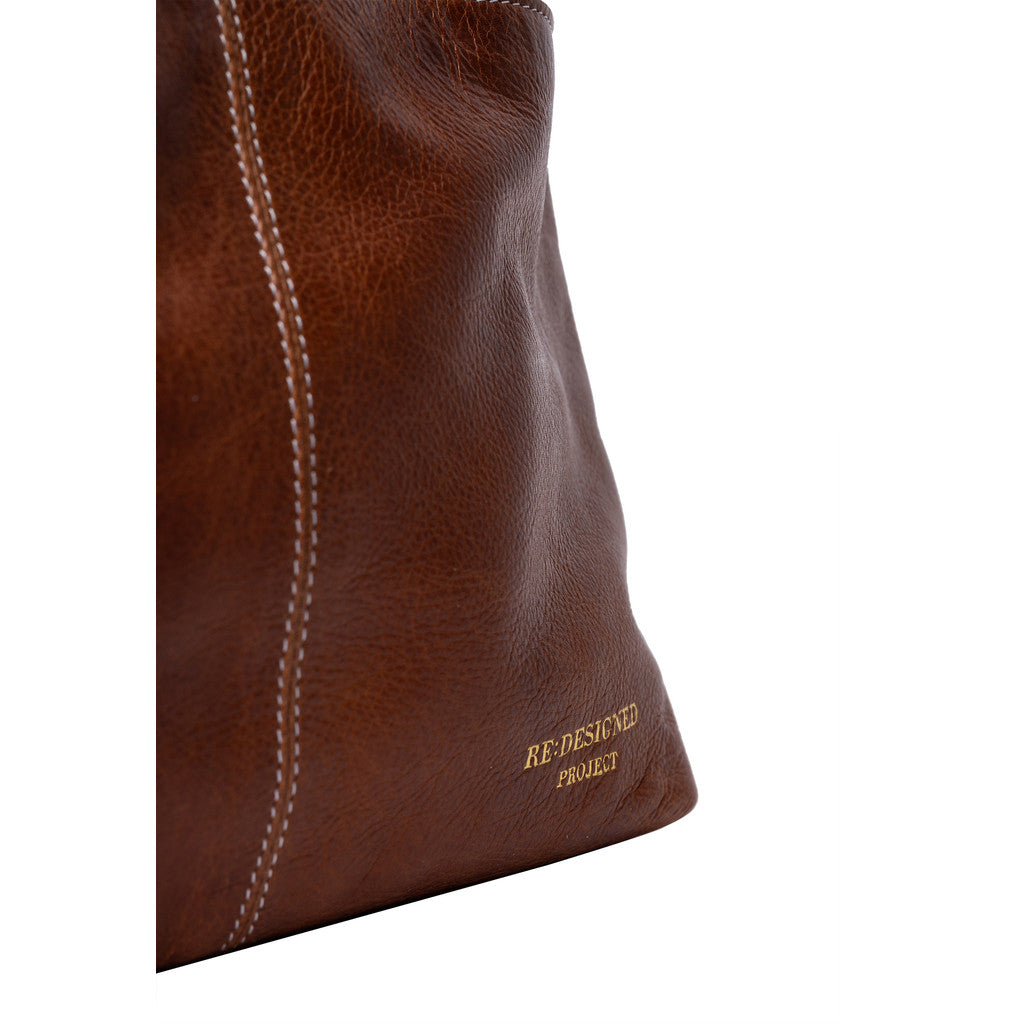 RE:DESIGNED Project 101 – Color: Walnut
