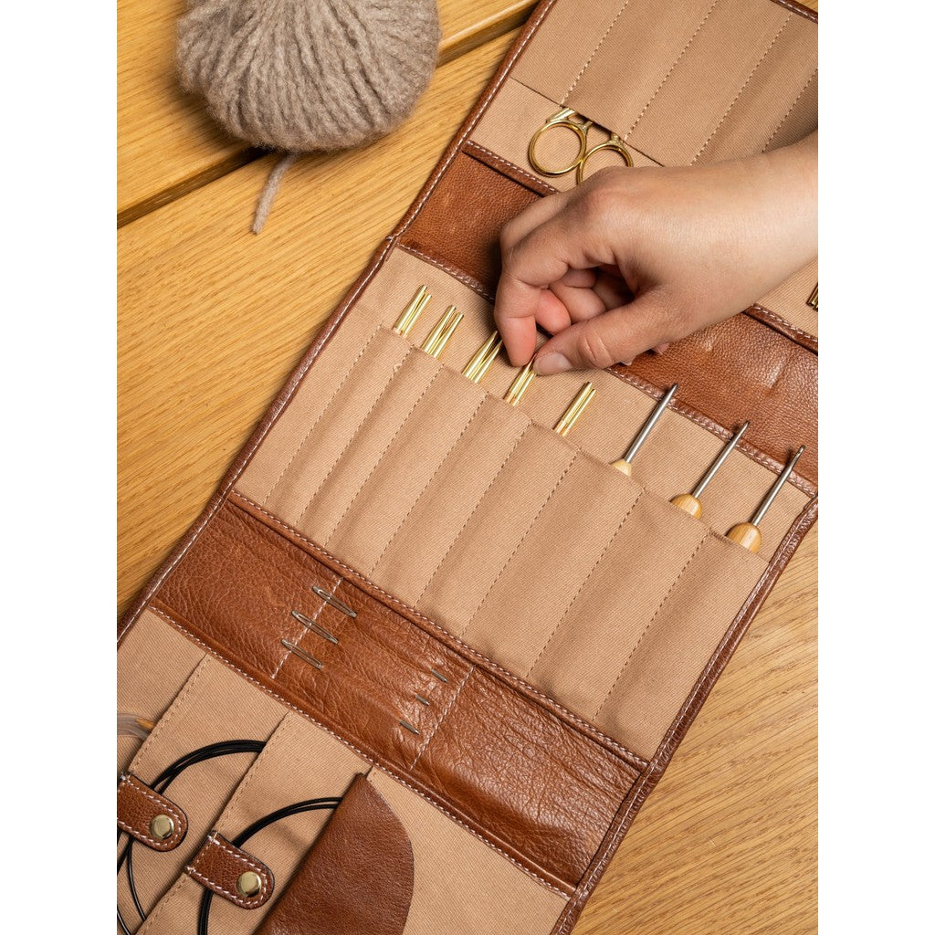RE:DESIGNED Project 14 – Color: Walnut/Gold