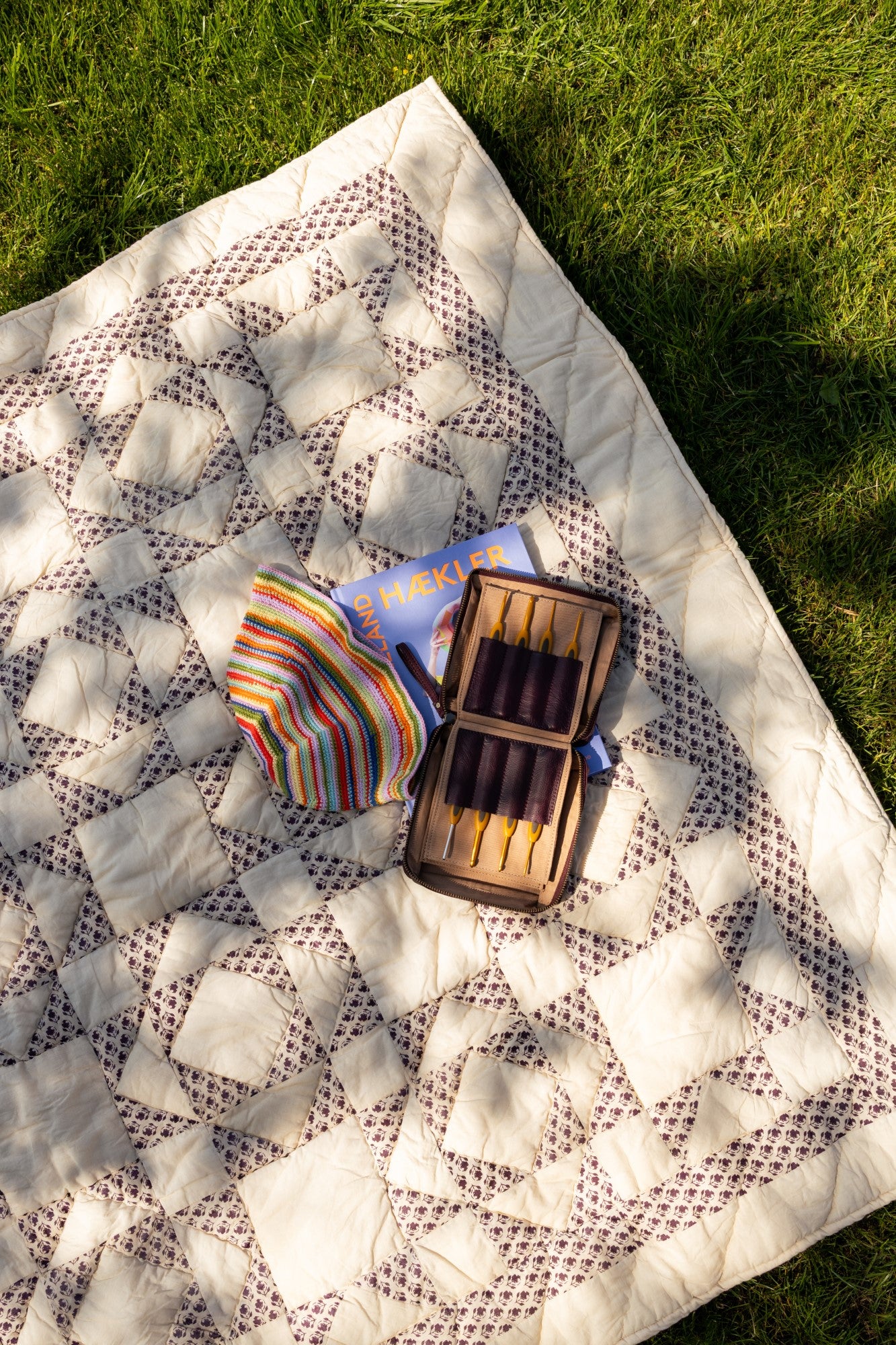 RE:DESIGNED Project 83 – Color: Dark Cherry - Etui til udskiftelige rundpinde