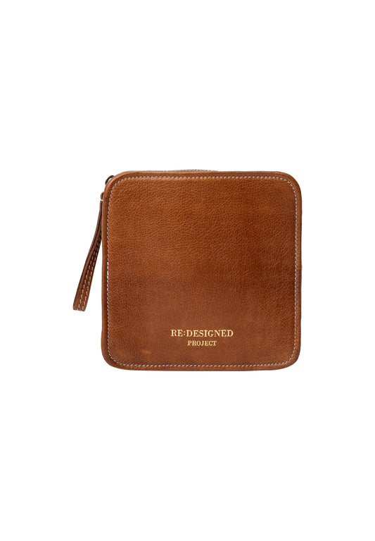 RE:DESIGNED Project 83 – Color: Walnut