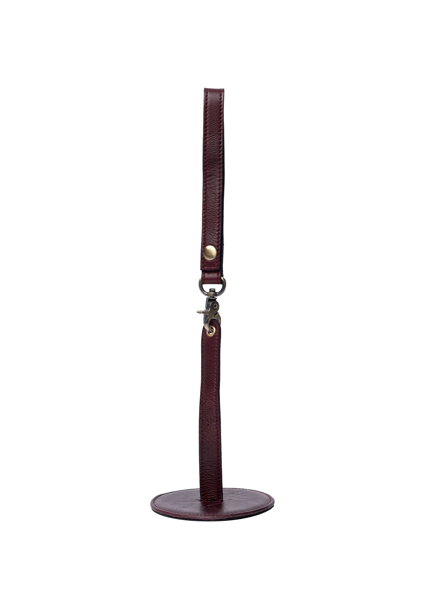 RE:DESIGNED Project 94 – Color: Dark Cherry - Garnholder til strik på farten