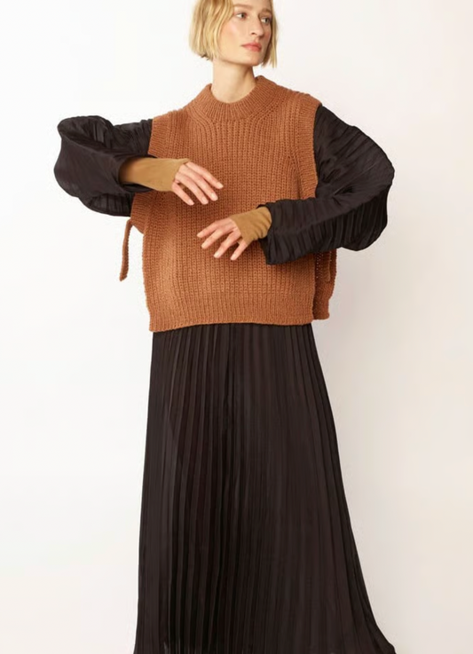 🧶 Dori vest – strikkeopskrift (PDF)