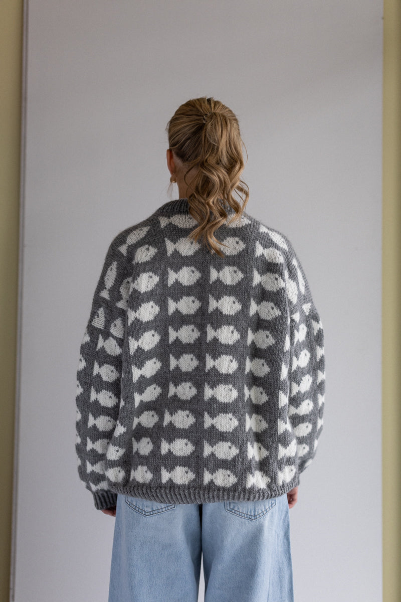 Fishy Sweater - DAME - gratis sammen med garn