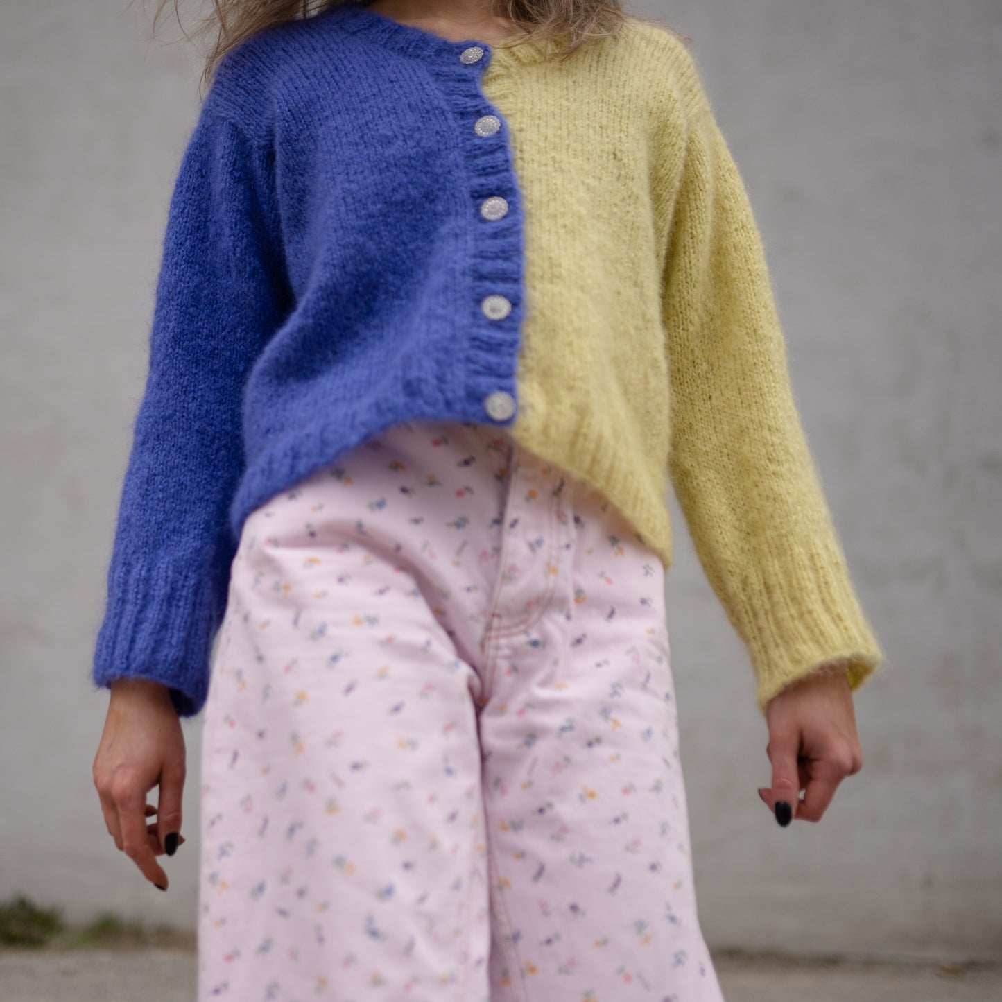 Side by Side Cardigan - Opskrift - Fluff tyk mohairgarn