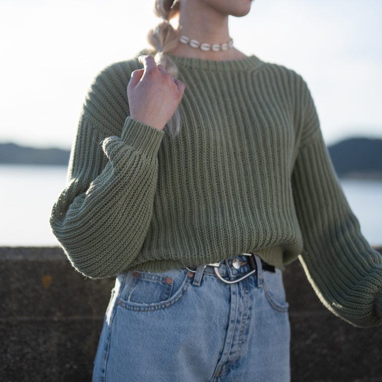 Athena Sweater - gratis sammen med garn