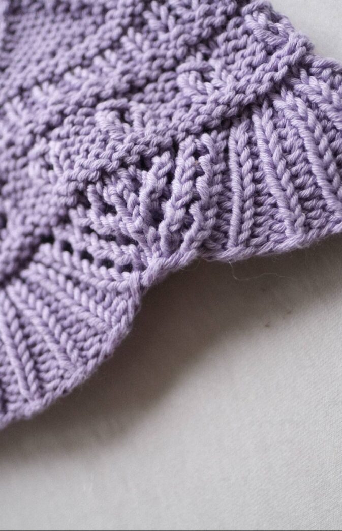 Helle Skørt Strikkekit – Let og blød nederdel i Cuddle Me Cotton 🌿✨