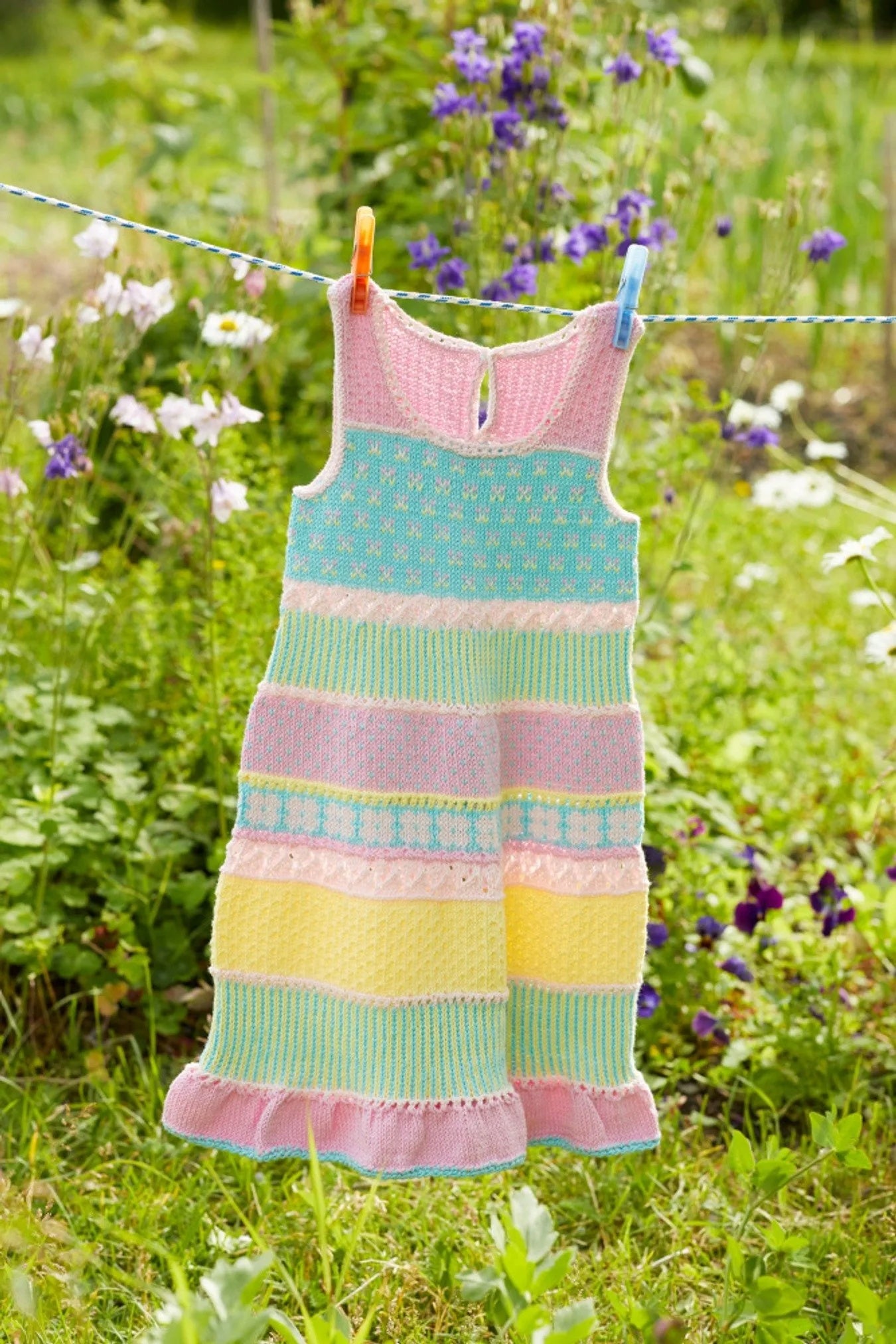 Petrinekjole - i Pandora fra Rauma - opskrift 456-1