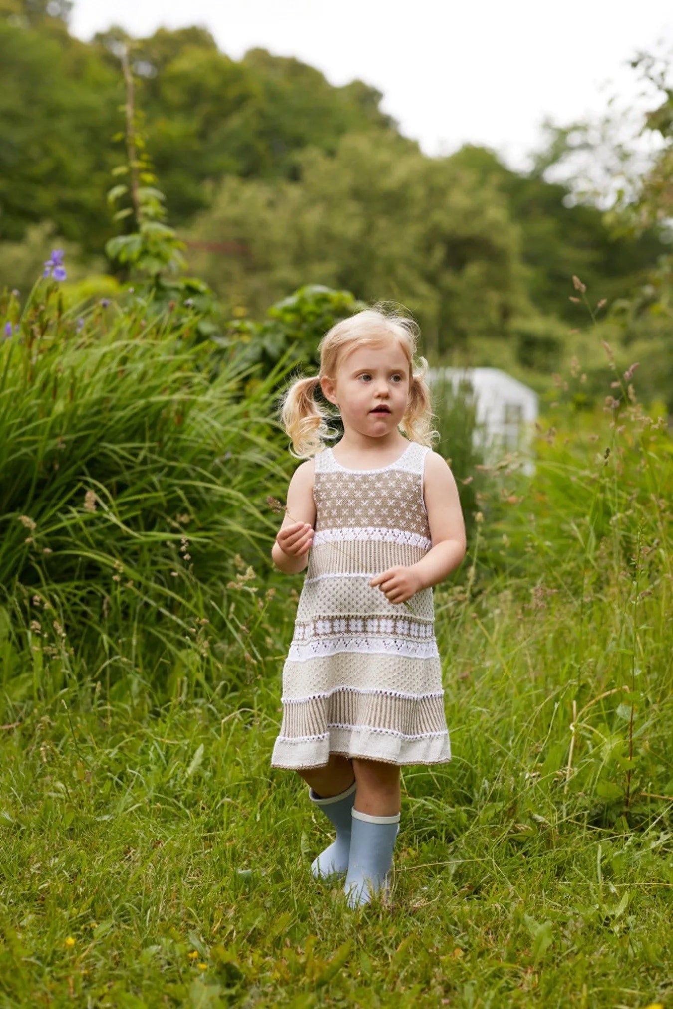 Petrinekjole - i Pandora fra Rauma - opskrift 456-1